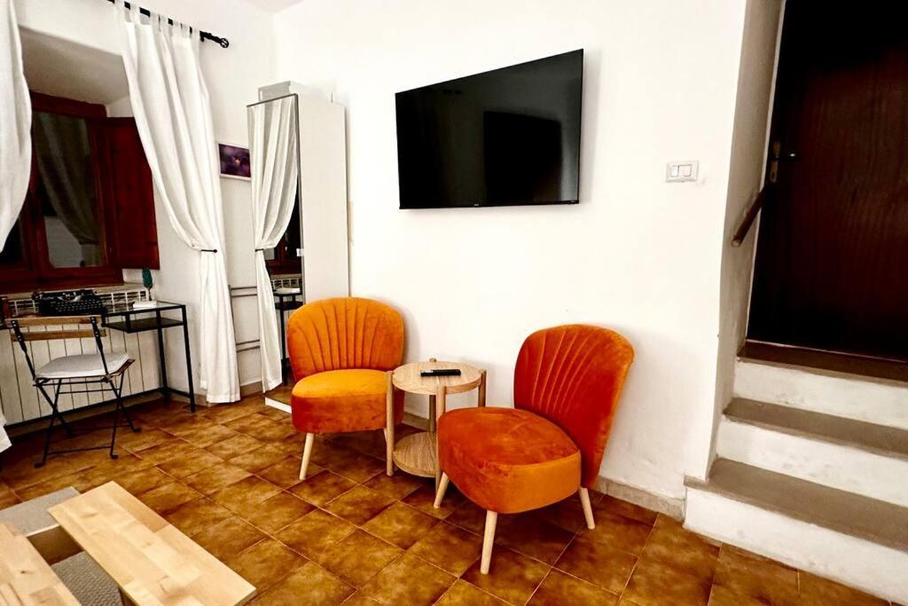Lovely 2 Bedroom In San Gimignano Historic Center Exterior foto