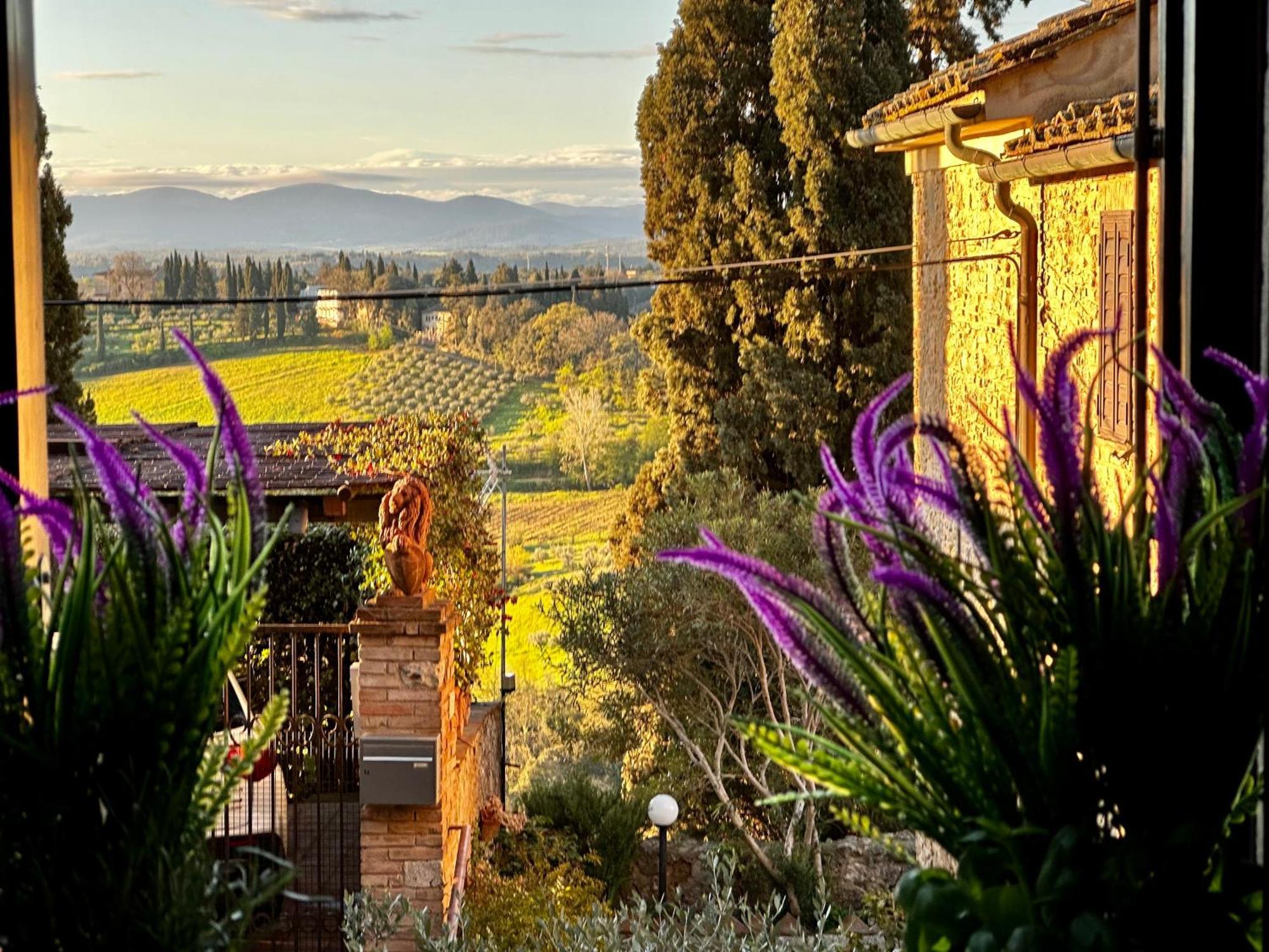 Lovely 2 Bedroom In San Gimignano Historic Center Exterior foto